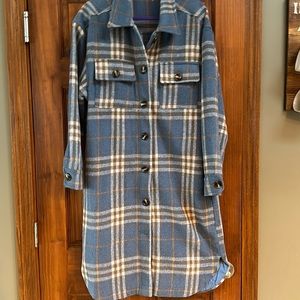 Ladies oversized polyester Shacket . Worn twice